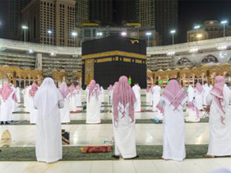 مشاهد تحبس الأنفاس من صلاة التراويح بالمسجد الحرام في ليلة الـ27 من رمضان